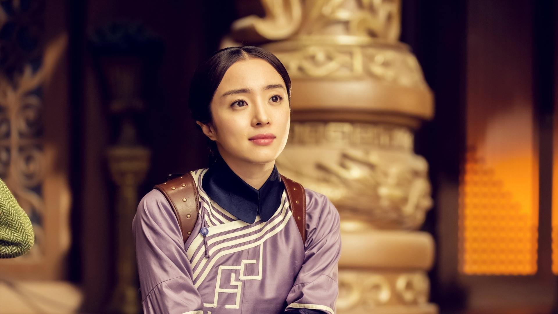 AYX体育-_夜光轮滑秀：炫彩灯火点亮青春_，轮滑发光轮怎么装